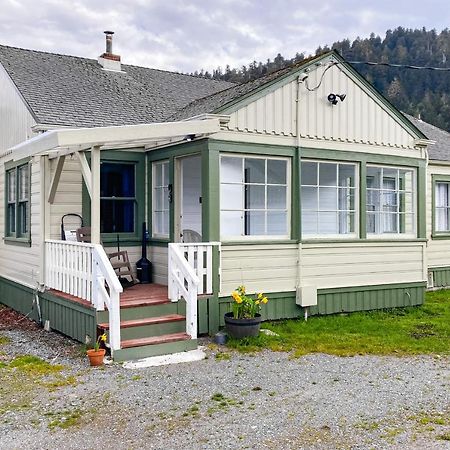 Redwood Farmhouse In The Orick Valley Екстериор снимка